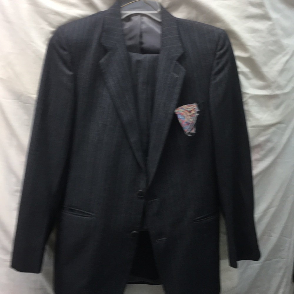 Oak Tree suit men sz 38 L 33W